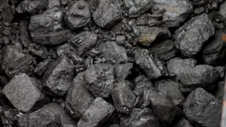 Богатырский уголь продолжает идти в Россию