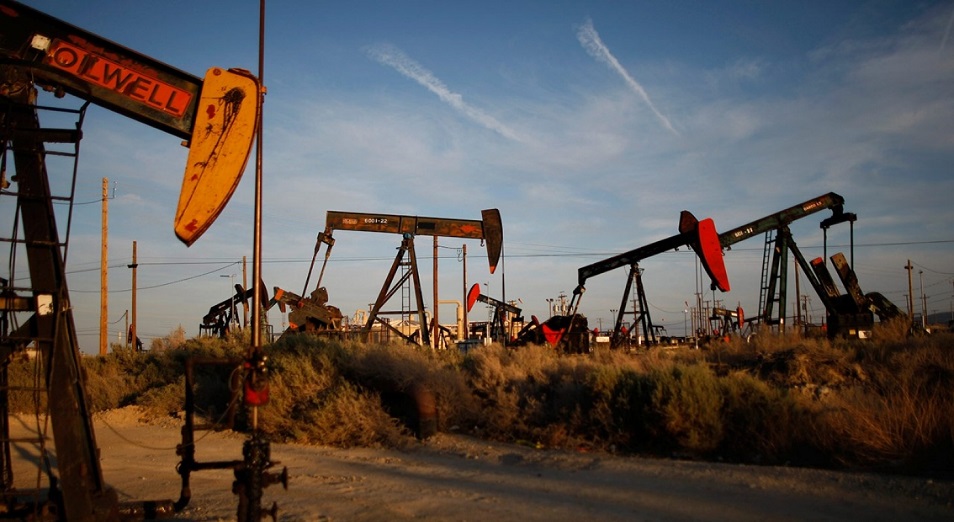 Казахстан сократил добычу нефти в январе-октябре 2020г на 6%