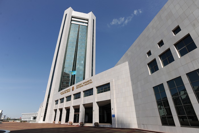Правительство Казахстана разработало антикризисный план действий на 2016-2018 годы