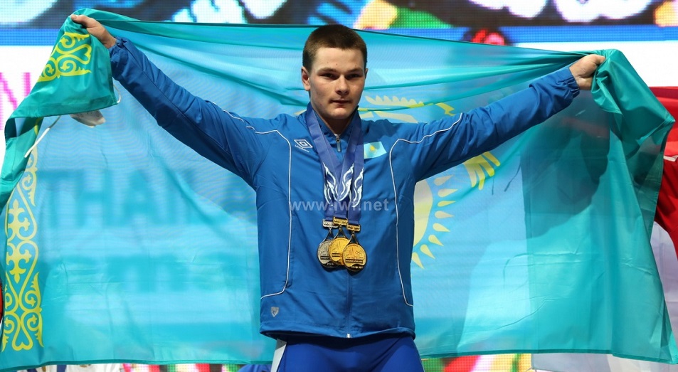 Юниорский ЧА по тяжелой атлетике: у Казахстана – два "дубля"