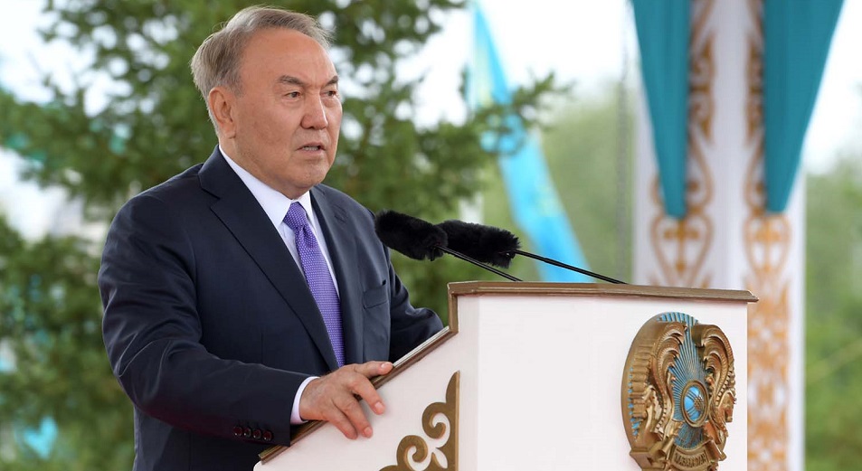Нурсултан Назарбаев: «Мы смогли сделать Казахстан единой нацией под единым флагом»