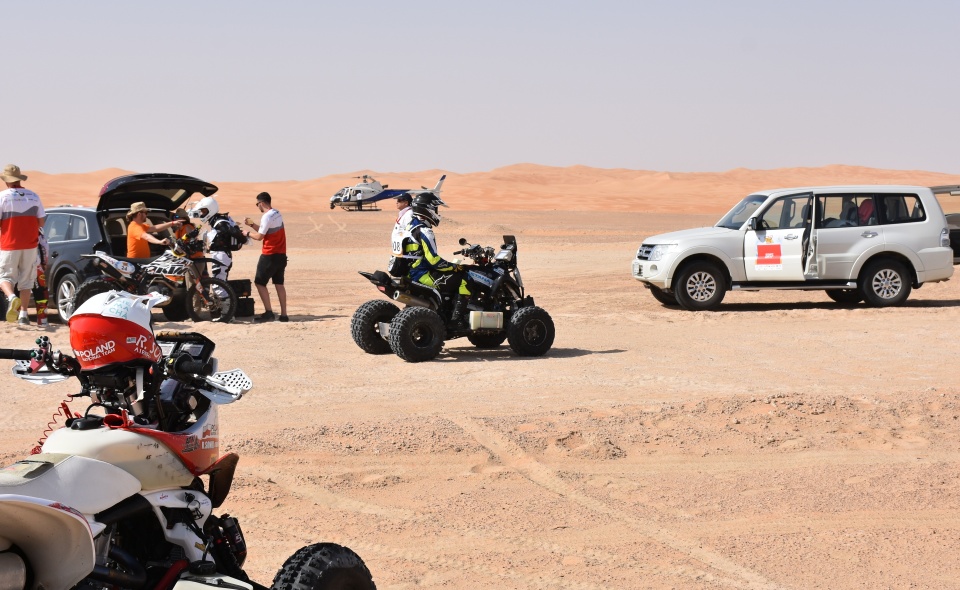Abu Dhabi Desert Challenge: с соперниками на буксире