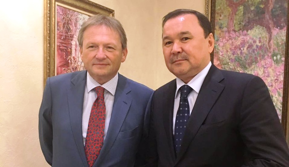 Болат Палымбетов и Борис Титов подписали меморандум  
