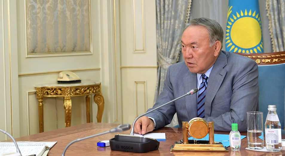Наладить работу по сокращению проверок бизнеса поручил президент