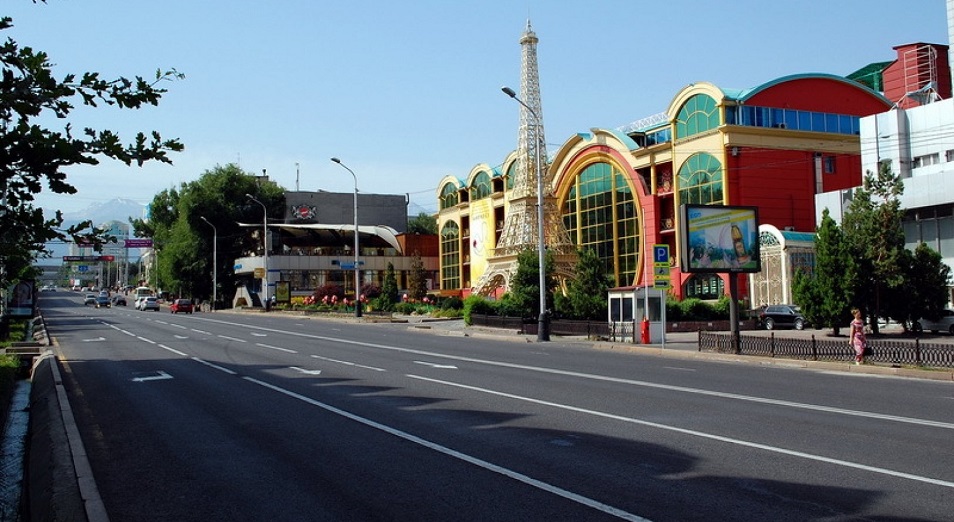 Проспект Назарбаева облагородят