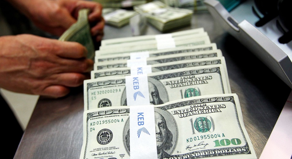 Доллару предрекли долгосрочное падение