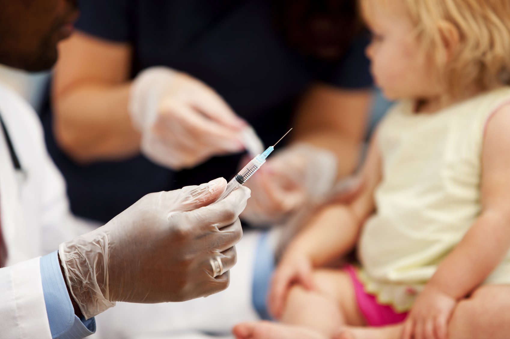 В Актюбинской области от вакцинации отказались родители 2000 детей