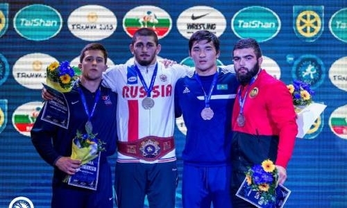 Казахстанец завоевал "бронзу" чемпионата мира среди юниоров в Словакии