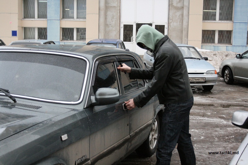 Глава МВД РК рассказал о борьбе с криминальным автобизнесом в Казахстане и России