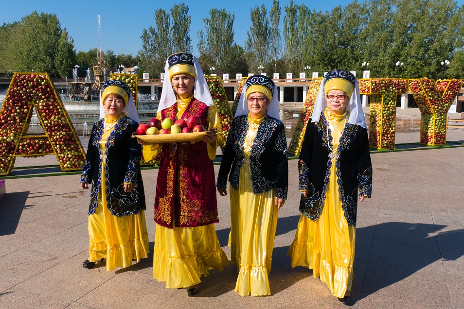 Праздник города яблок и рекорд в Книге рекордов Гиннесса