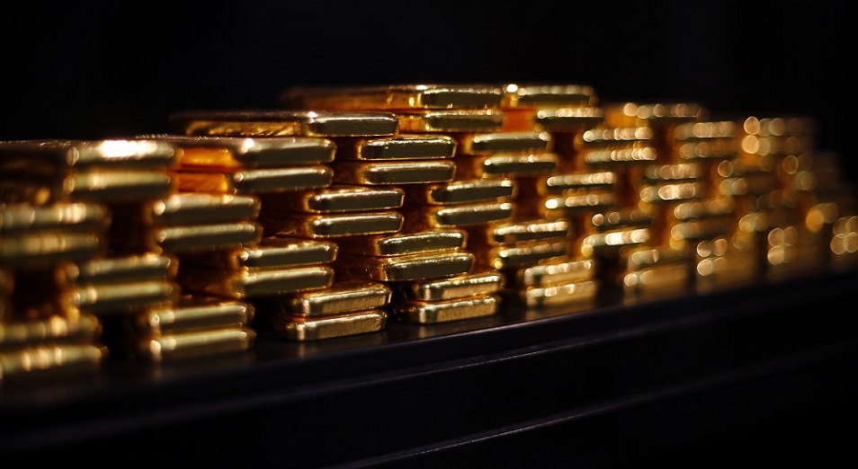 Нацбанк «уходит» в золото 