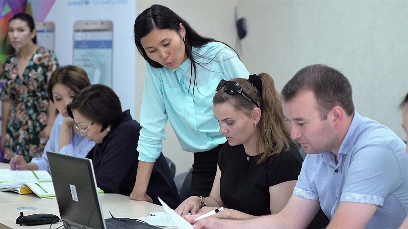Бесплатные курсы по казахскому языку продолжатся до ноября 