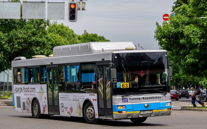 Проезд в автобусах РК дорожает, пассажироперевозки падают 