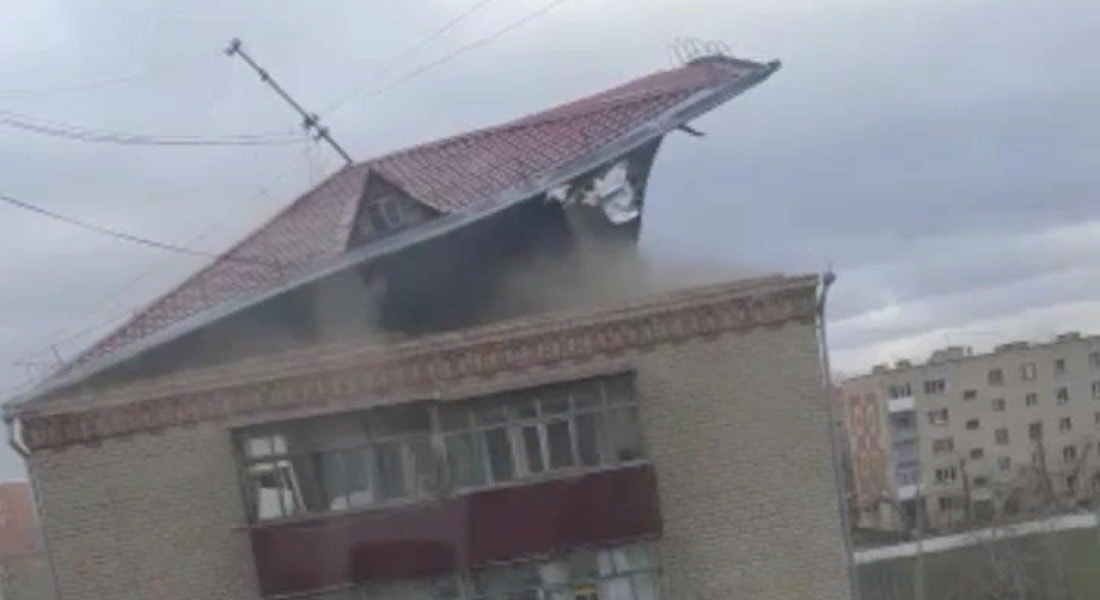 Сорванная ветром крыша убила сторожа в Акмолинской области