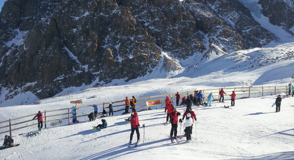 Казахстанцы, привыкшие отдыхать на швейцарских горнолыжных курортах, пока не спешат менять их на Бурабай и Чимбулак