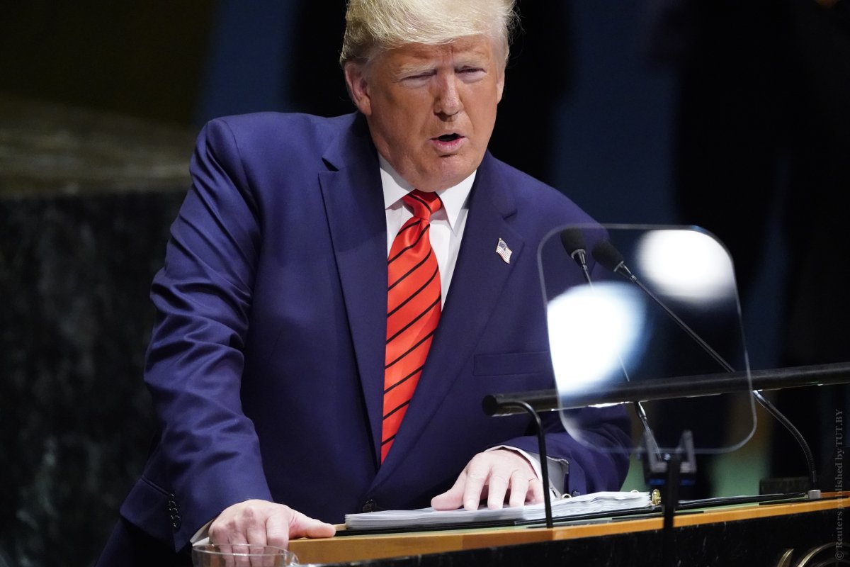 Трамп заявил о готовности усиливать санкции против Ирана до его отказа от "угрожающего поведения"