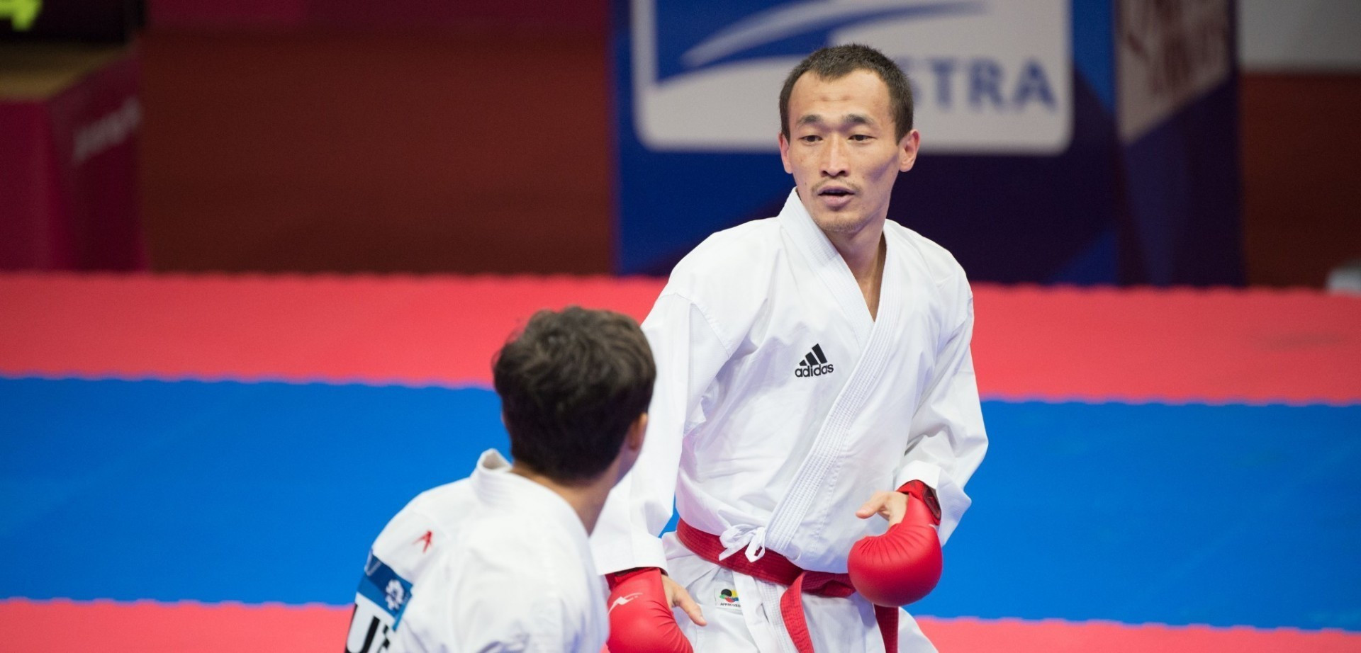 Дархан Асадилов прошел в финал этапа Премьер-лиги Karate 1