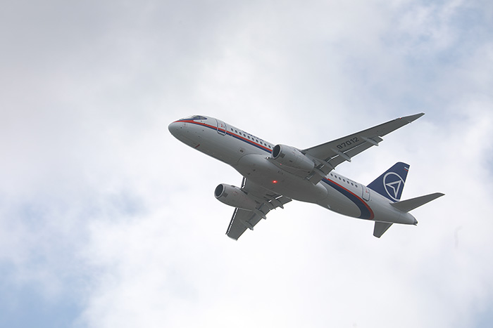 Казахстан заинтересован в покупке самолетов SSJ 100
