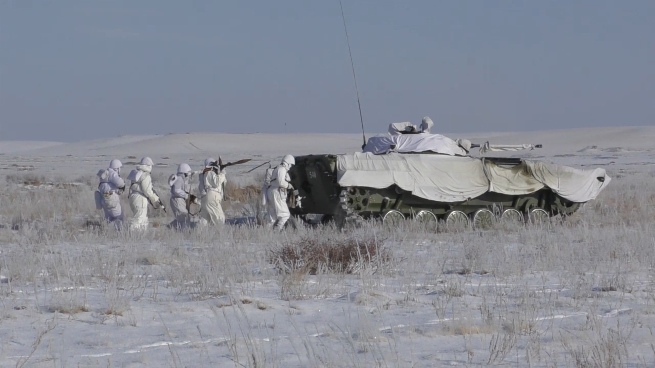 Основным поставщиком военной техники в Казахстан остается Россия
