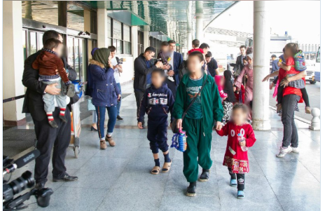 14 казахстанских детей вернулись на родину из Ирака