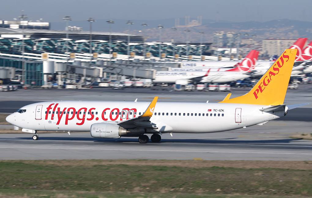 Самолет выехал за пределы ВПП в аэропорту Стамбула