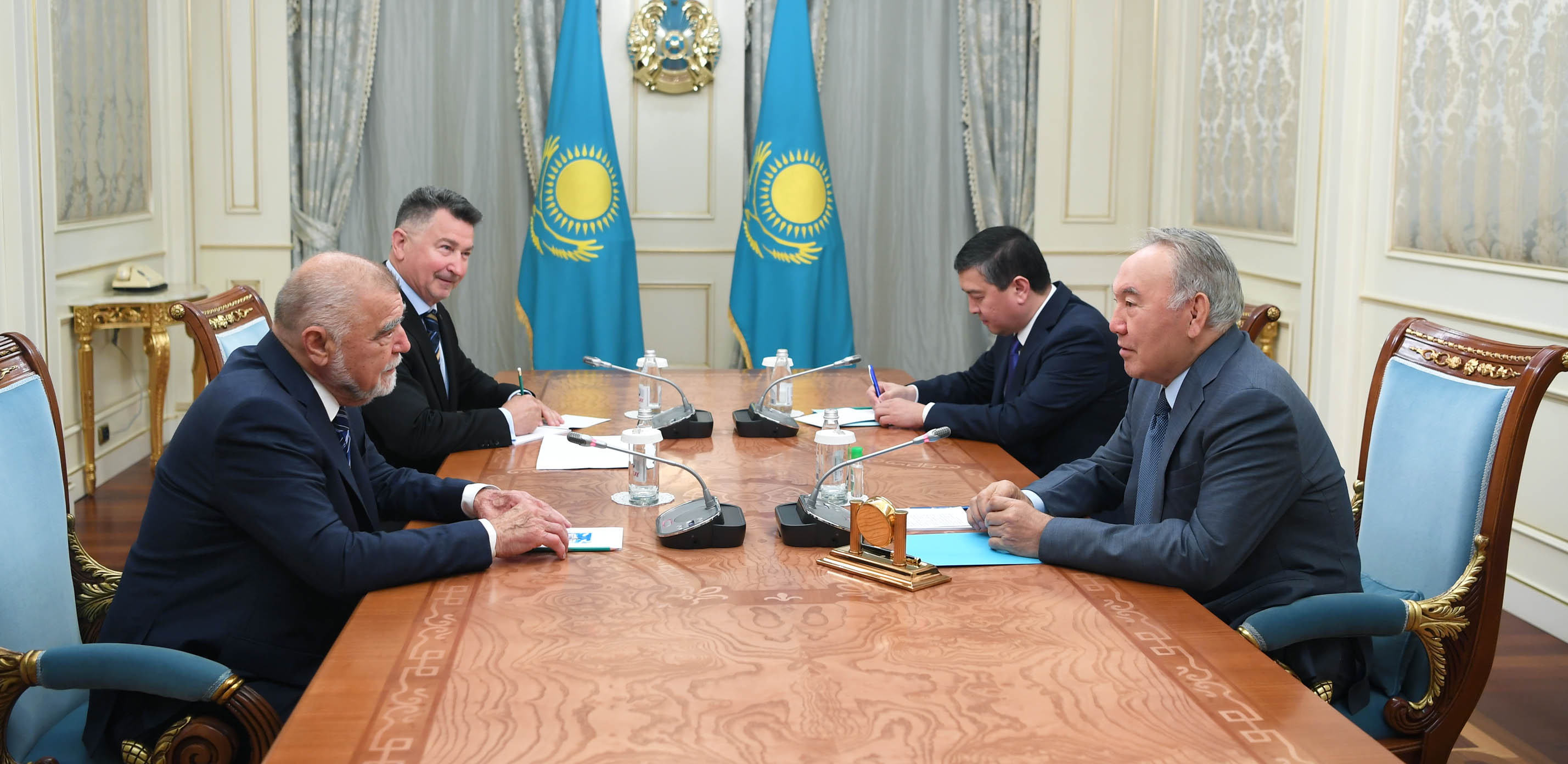 Нурсултан Назарбаев встретился с экс-президентом Хорватии 