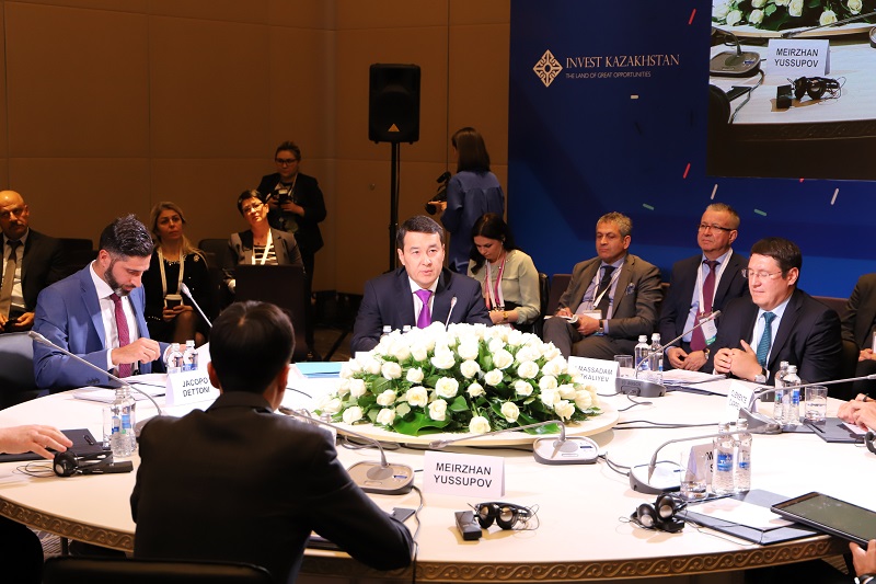 Алихан Смаилов пригласил инвесторов и иностранных партнеров принять участие в приватизации в Казахстане 