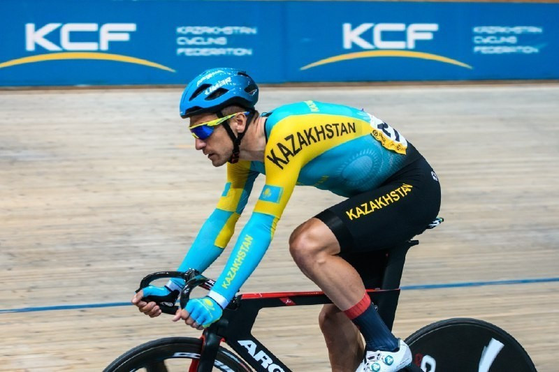 Артём Захаров стартовал в омниуме на чемпионате мира по велоспорту на треке с четвертым результатом