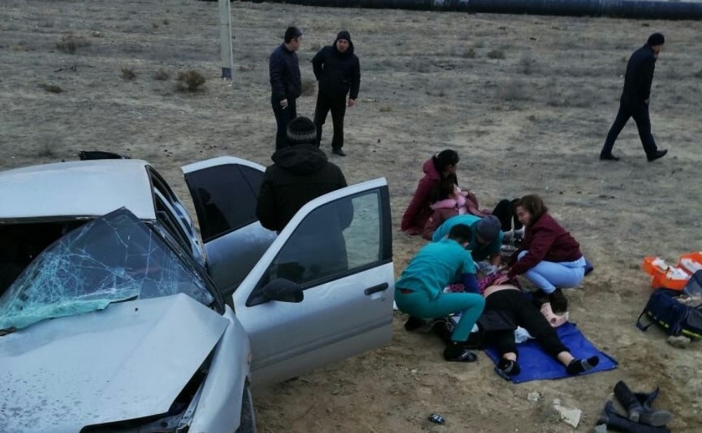 Две женщины погибли, пятеро человек пострадали в ДТП в пригороде Актау