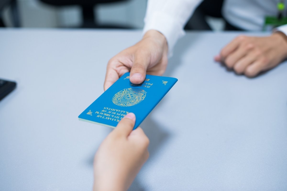 Казахстанский паспорт арестованного в Алматы кыргызского экс-депутата признали недействительным