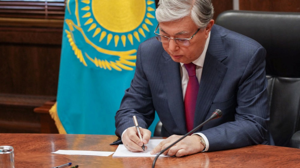 Президент Казахстана подписал закон о промполитике, предусматривающий уход от сырьевой модели развития