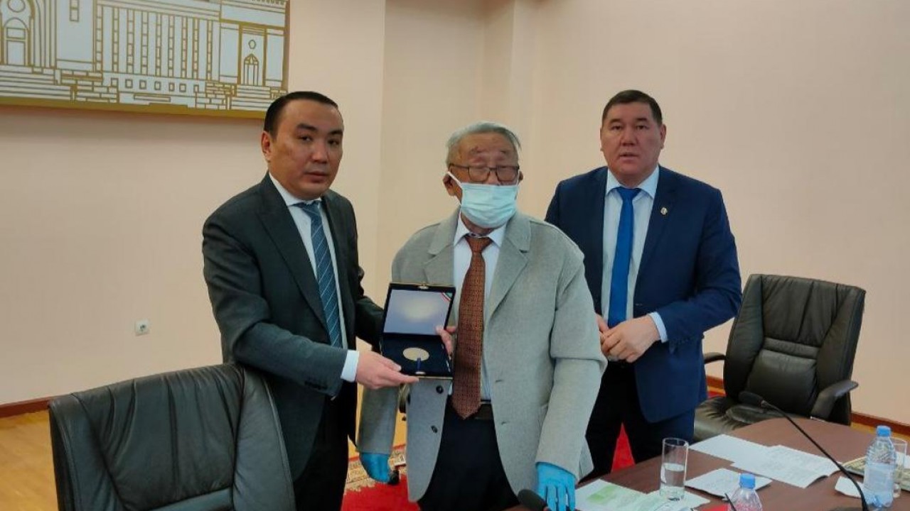 Экономикалық ынтымақтастық ұйымының жүлдесі қазақстандық ғалымға табысталды