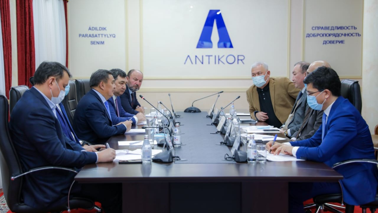 Что обсуждали на итоговом заседании общественного совета агентства РК по противодействию коррупции  