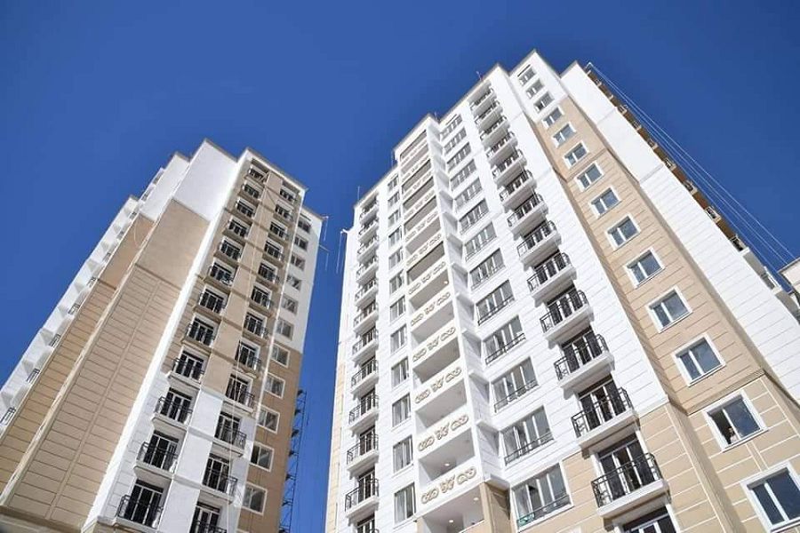 Мердігердің жауапсыздығынан көпқабатты үй иелері шатырсыз қалды 