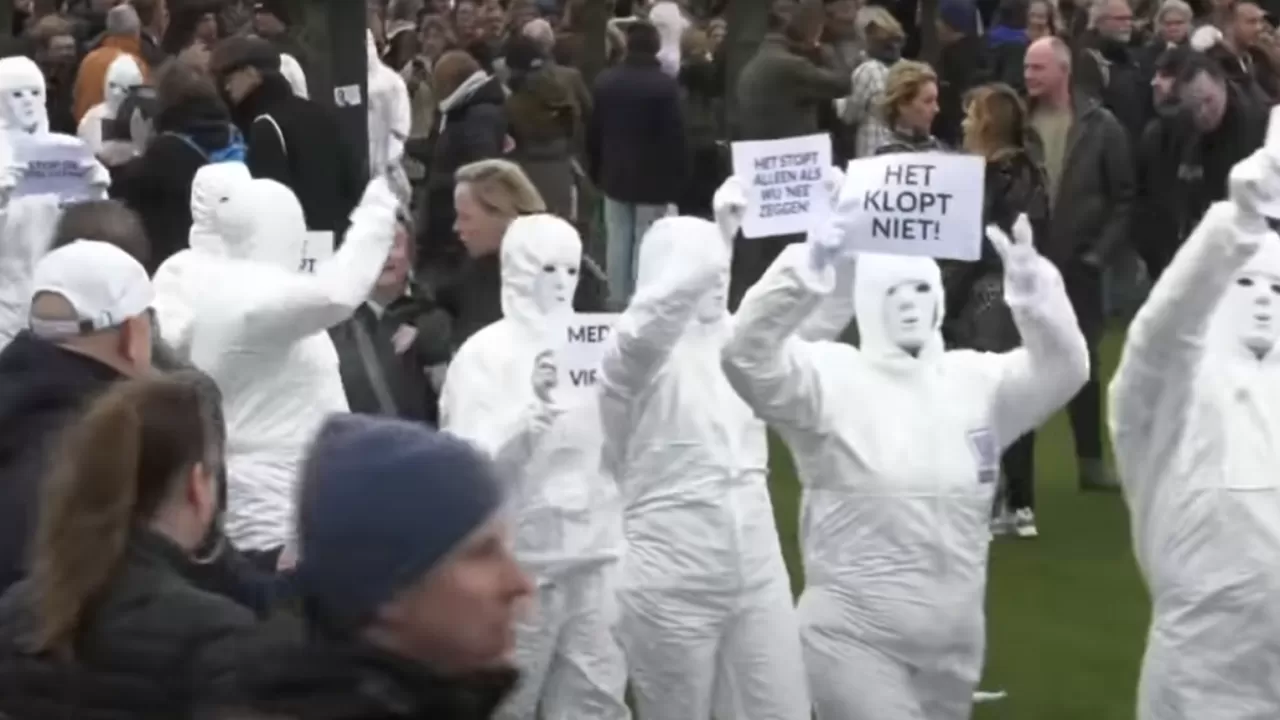 В Амстердаме продолжаются протесты