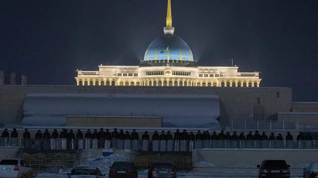 Совет ОДКБ решил направить в Казахстан коллективные миротворческие силы организации