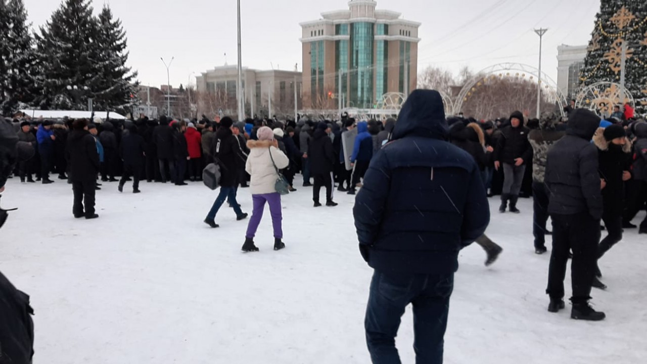 Террористы прикрывались демонстрантами, которые служили для них живым щитом  