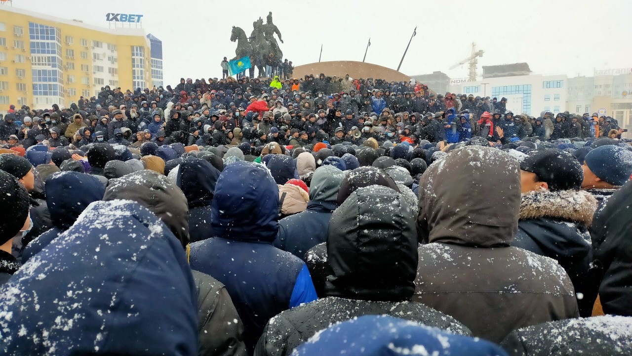 В Атырау митинги проходят спокойно