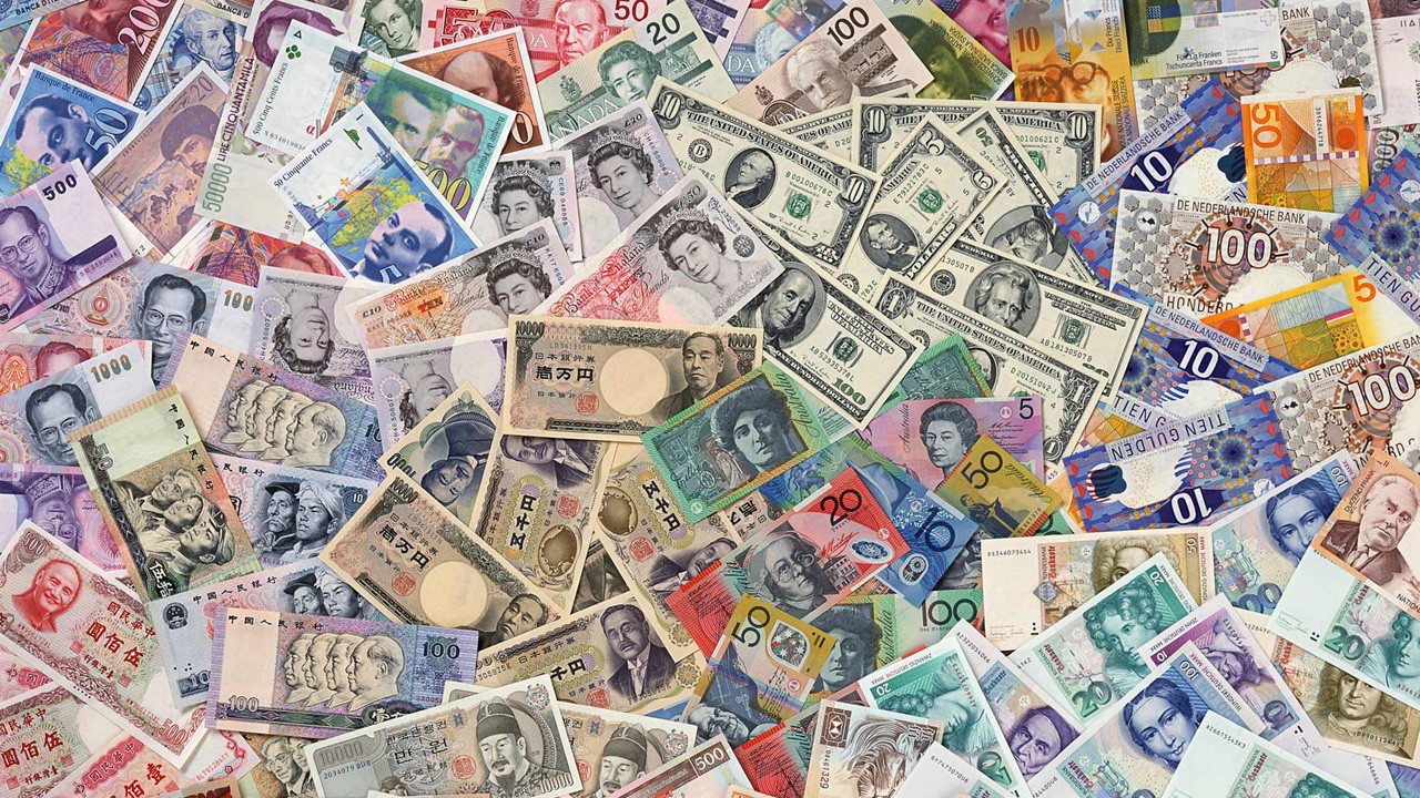 Названы самые надежные валюты. И это не доллар с евро