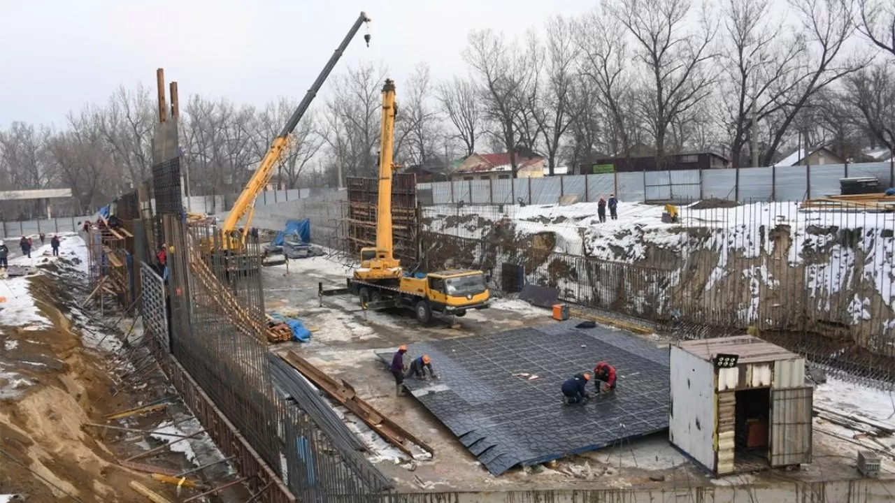 Алматыда құрылысы жүргізіліп жатқан жол айрықтары қашан беріледі 