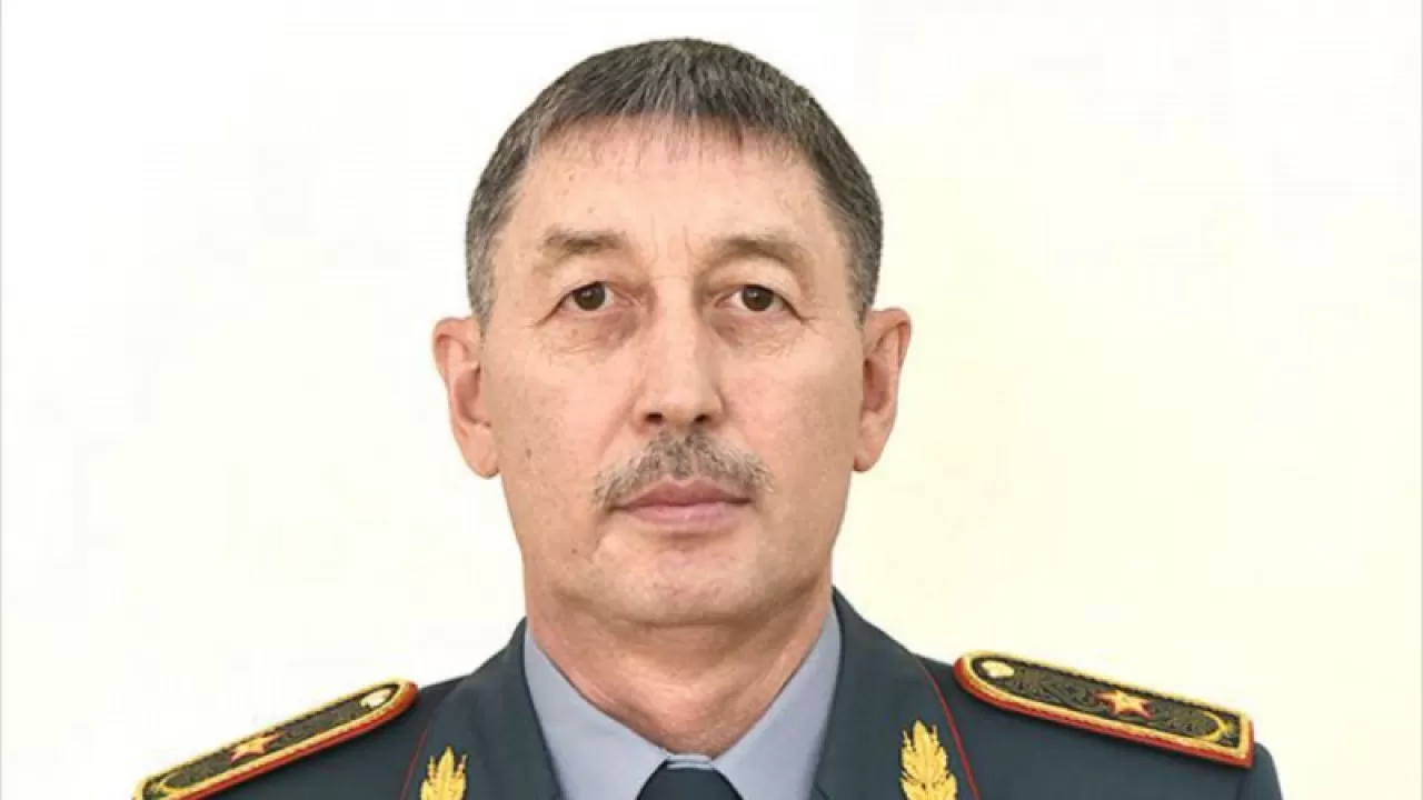 Досье: Ботаканов Еркин Советбекович