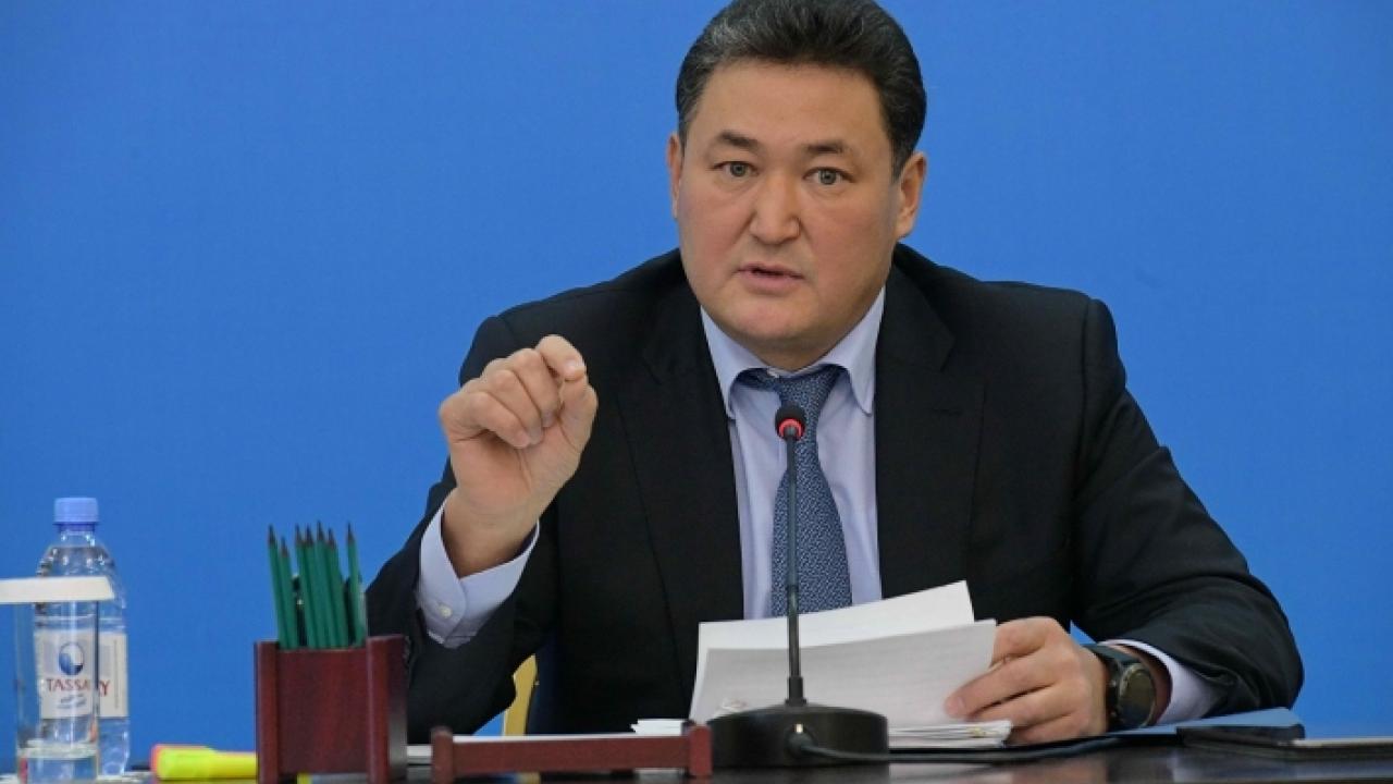 Шартты түрде сотталған Павлодар облысының бұрынғы әкімі іссапарға шыға алмай жүр 