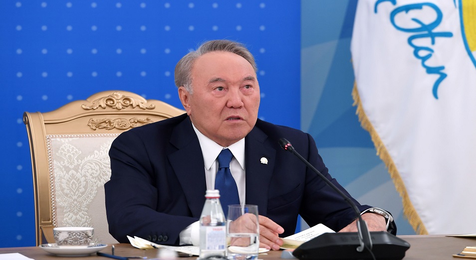 Нурсултан Назарбаев сохраняет за собой пожизненное право членства в Конституционном совете страны