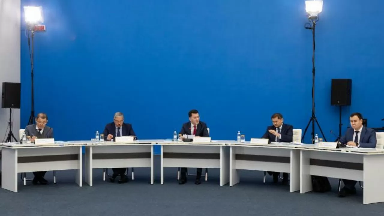 Саяси қуғын-сүргін құрбандарын ақтау жөніндегі комиссияның кезекті отырысы өтті