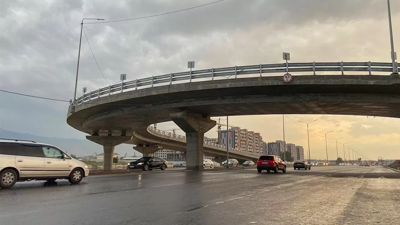 Завершилось строительство "Подковы" у рынка "Алтын Орда" в Алматы – QazAvtoJol