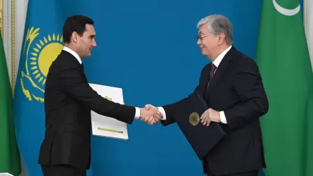 Мемлекет басшысы мен Түркіменстан президенті бірқатар екіжақты құжаттарға қол қойды