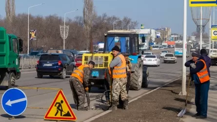 В Алматы жителям микрорайона пообещали десятки новых дорог