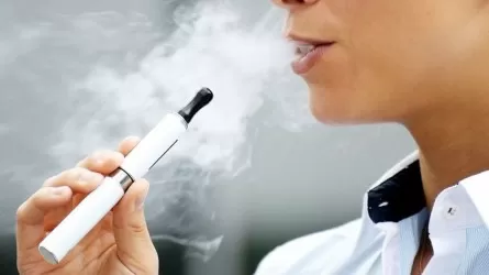Китай введет налог на электронные сигареты с 1 ноября