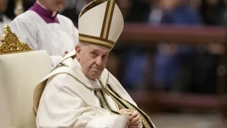 Выступить миротворцем для мира в Украине готов папа римский