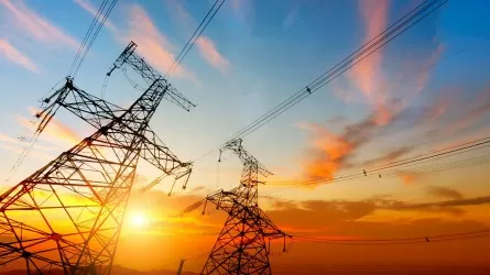В Украине более 1,5 млн абонентов остались без электроснабжения